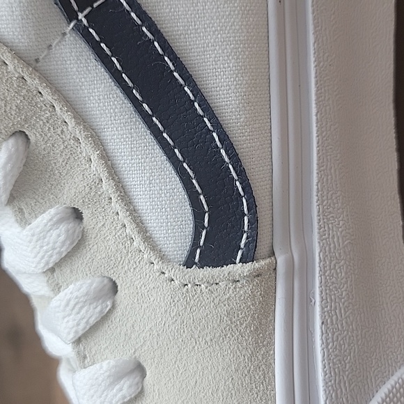 Van's SK8-Hi Brand new in the box no lid authentic uper textile and leather . - Picture 12 of 14